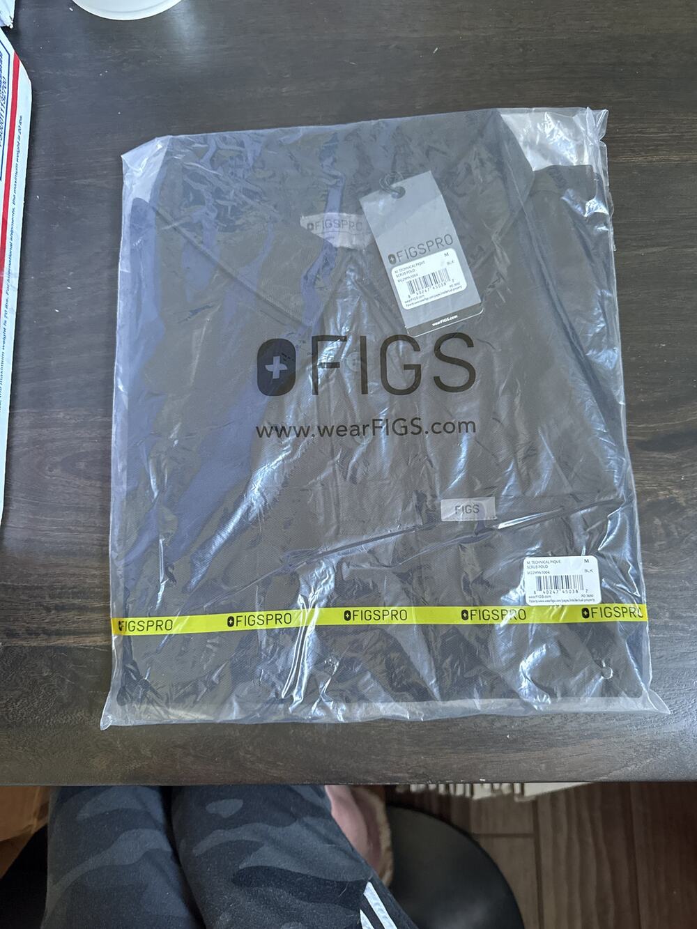 FIGS M22WW1004 Technical Pique Scrub Polo Men’s Clothing